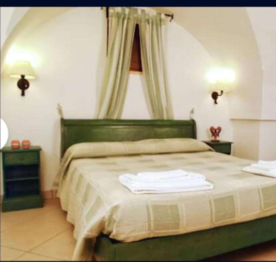 Room In Bb - Stunning Quadruple Room In Ancient Masseria Near The Sea In A Quiet Olive Trees Ostuni Esterno foto