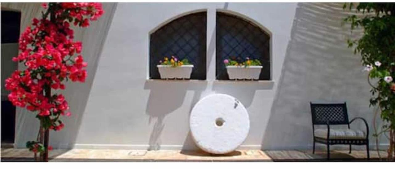 Room In Bb - Stunning Quadruple Room In Ancient Masseria Near The Sea In A Quiet Olive Trees Ostuni Esterno foto