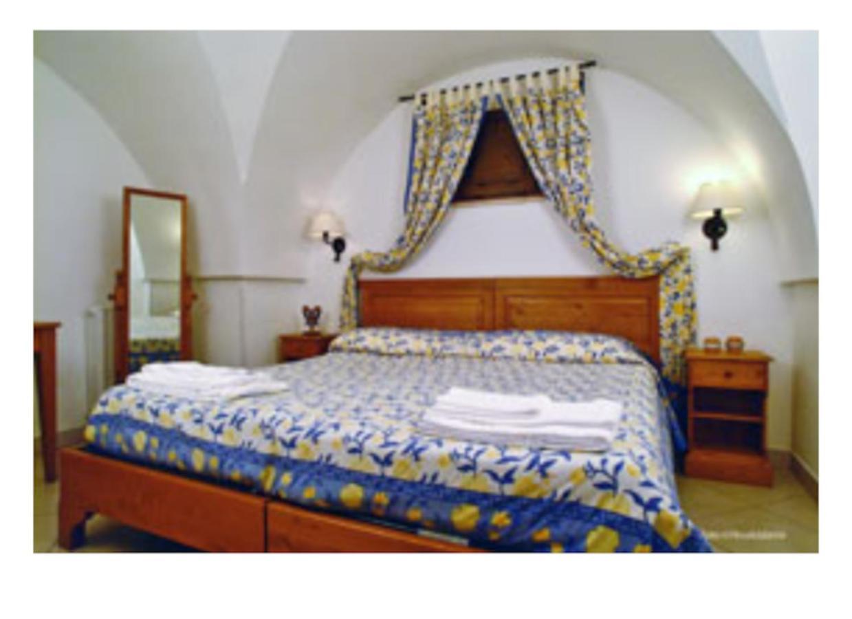 Room In Bb - Stunning Quadruple Room In Ancient Masseria Near The Sea In A Quiet Olive Trees Ostuni Esterno foto
